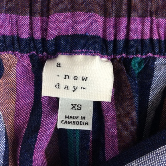 A new day pull on stripe shorts pockets XS NWT - Picture 4 of 4